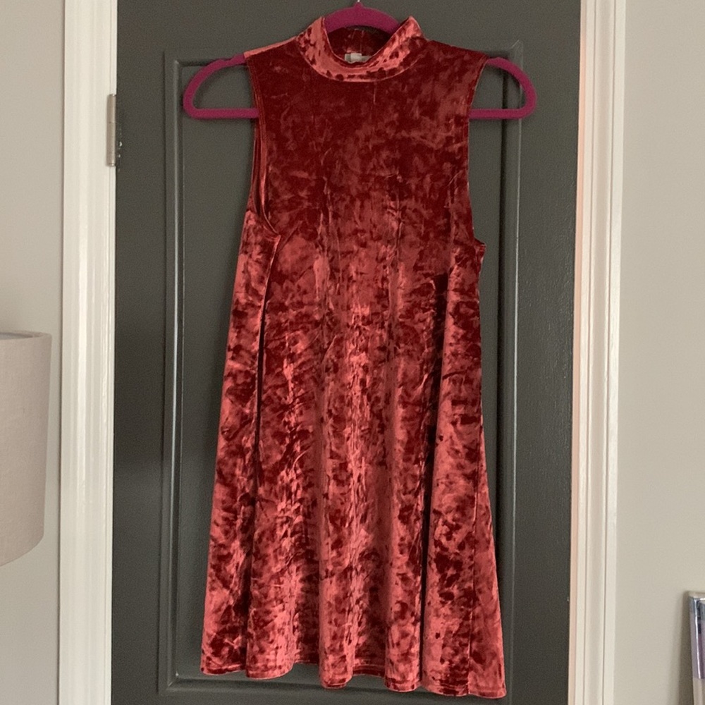 ❤️ECOTE Velvet Mock Neck Sleeveless Dress